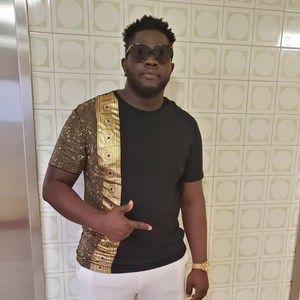 Meet your Posher, Justin